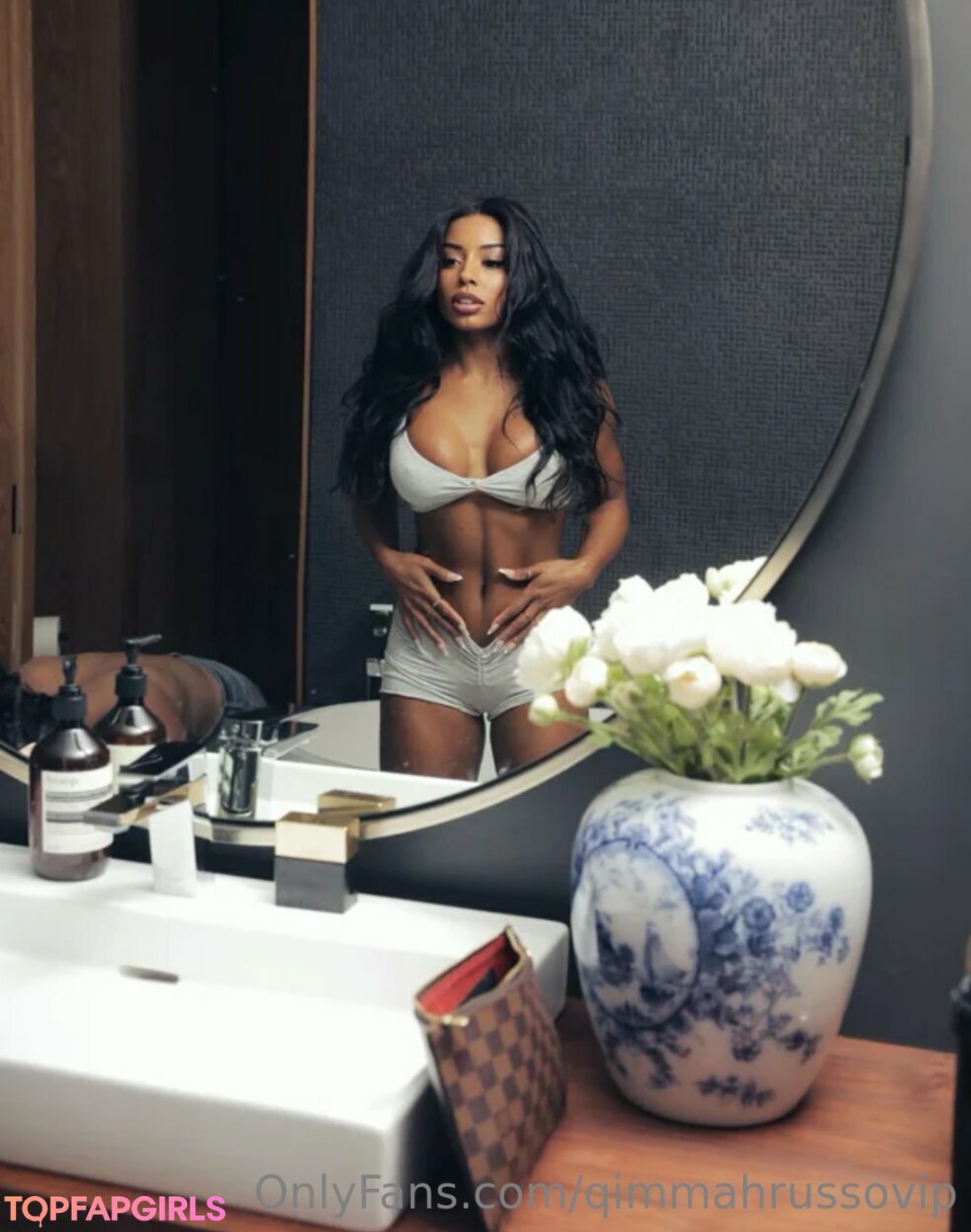 Foto di nudo di fuga di OnlyFans di Qimmah Russo #1003