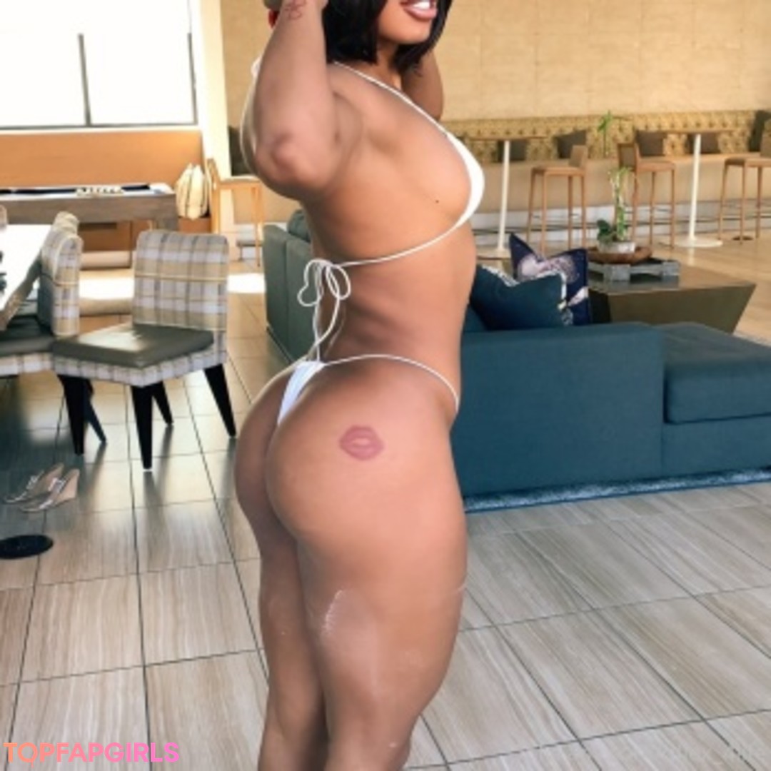 Foto di nudo di fuga di OnlyFans di Qimmah Russo #169