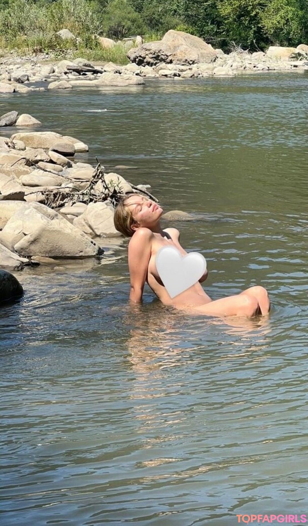 Foto di nudo di fuga di OnlyFans di Mila Amour #1563