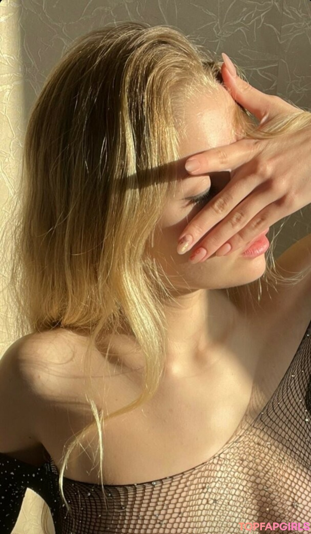 Foto di nudo di fuga di OnlyFans di Mila Amour #1566