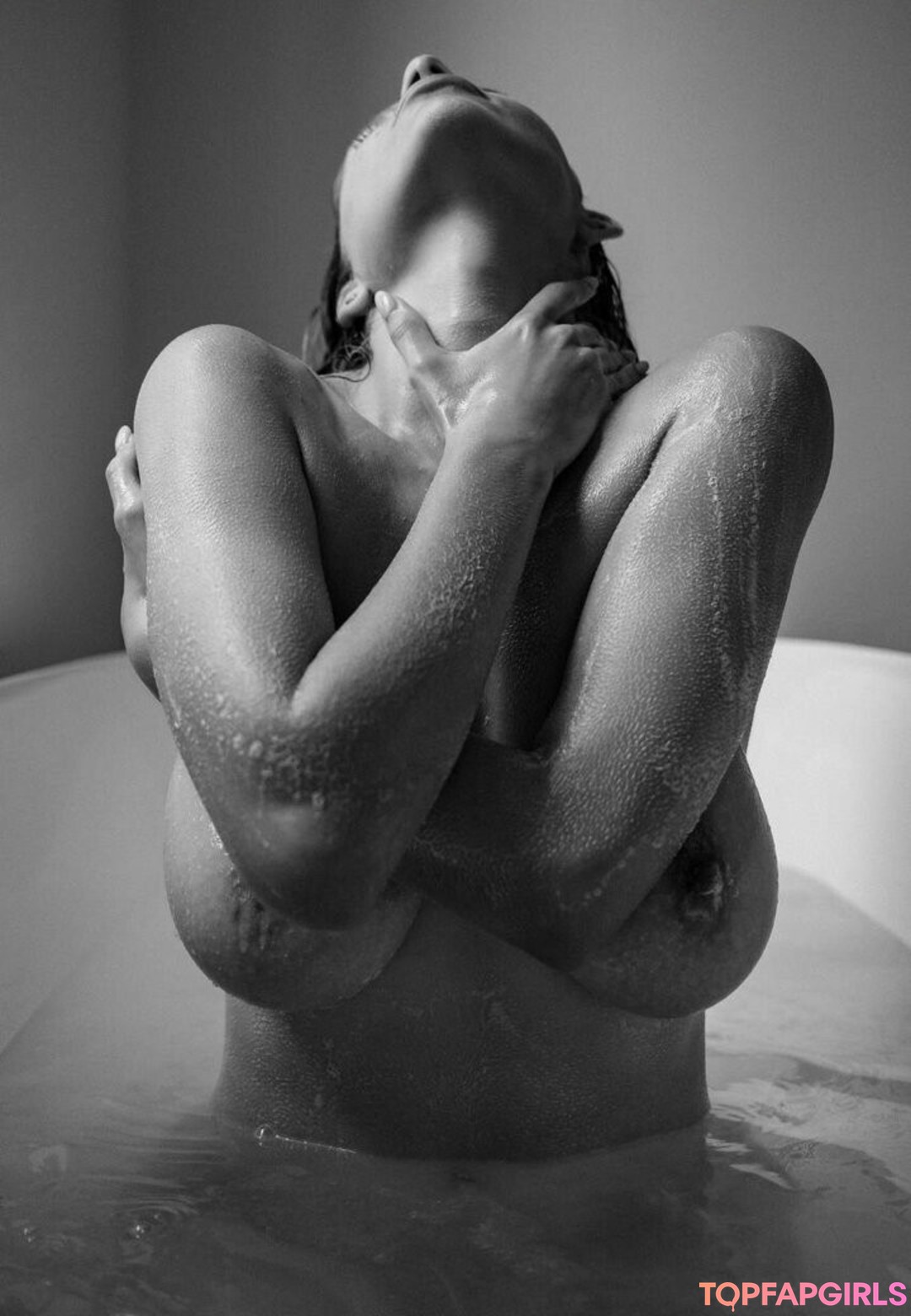 Foto di nudo di fuga di OnlyFans di Mila Amour #2196