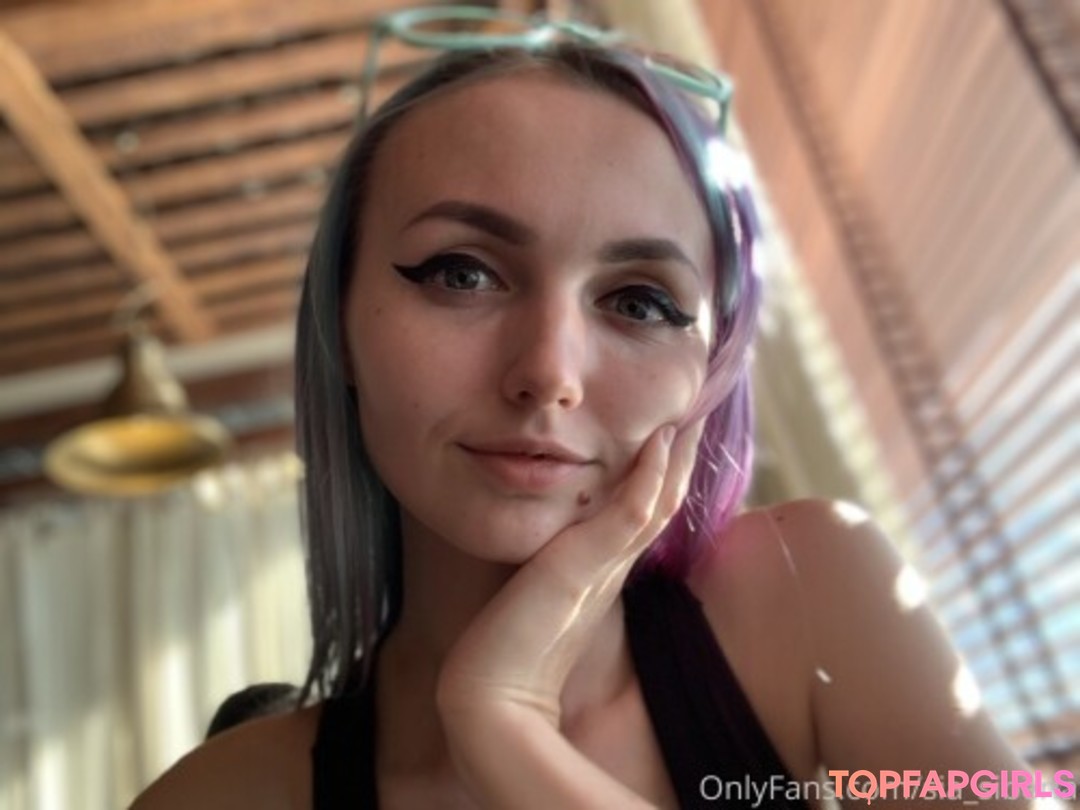 Foto di nudo di fuga di OnlyFans di Sia Siberia #174