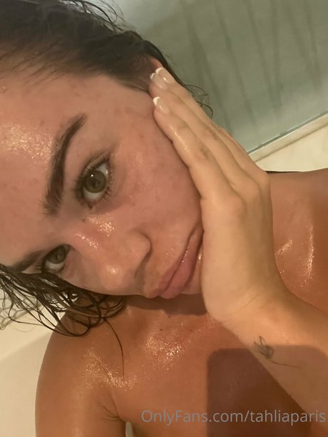 Foto di nudo di fuga di OnlyFans di Tahlia Paris