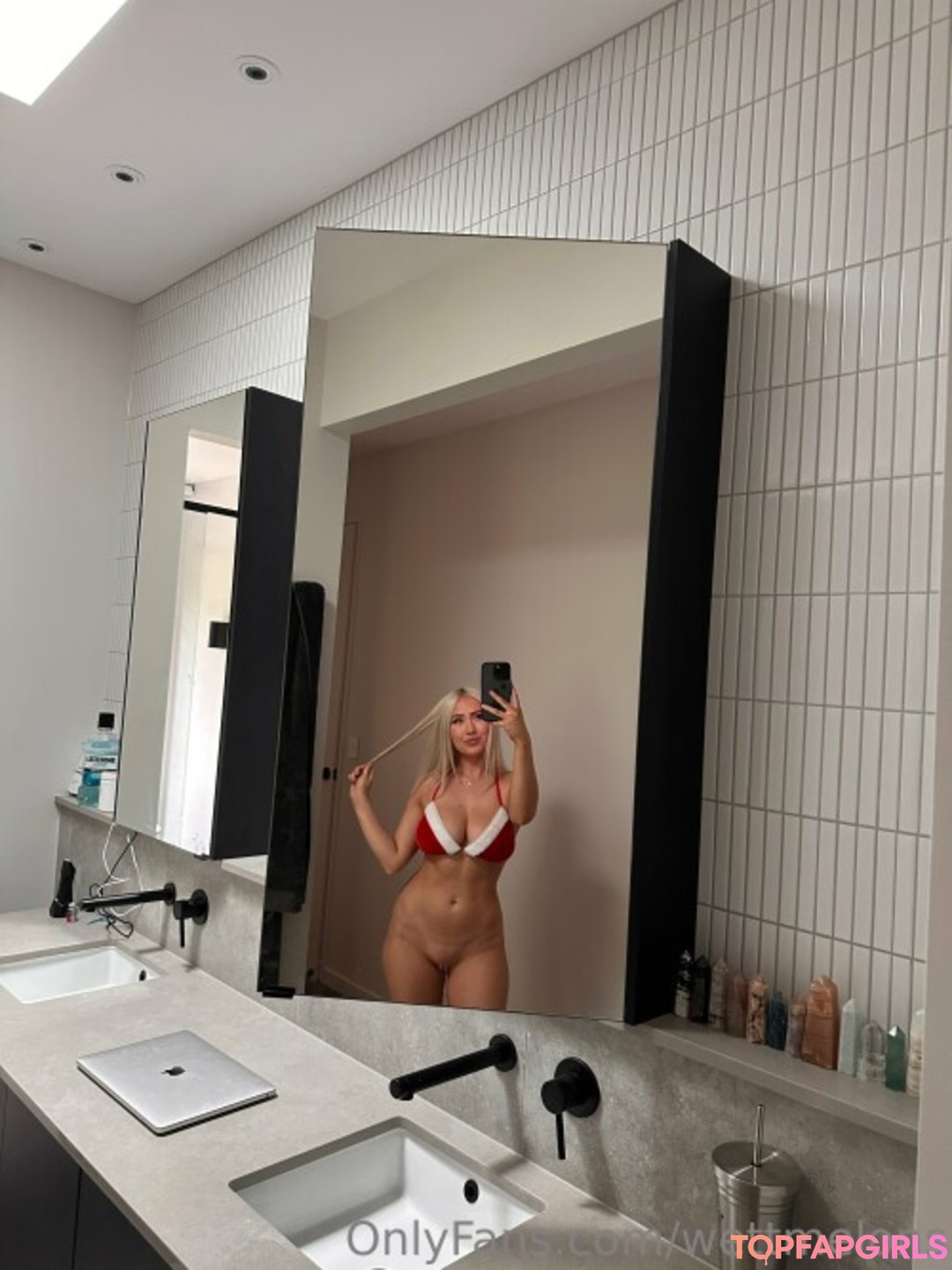 Foto di nudo di fuga di OnlyFans di Wettmelons #222