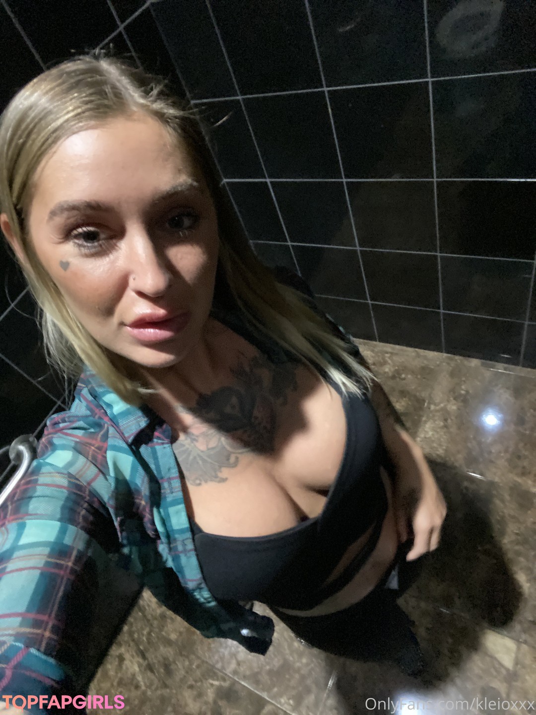 Foto di nudo di fuga di OnlyFans di Kleio Valentien #187