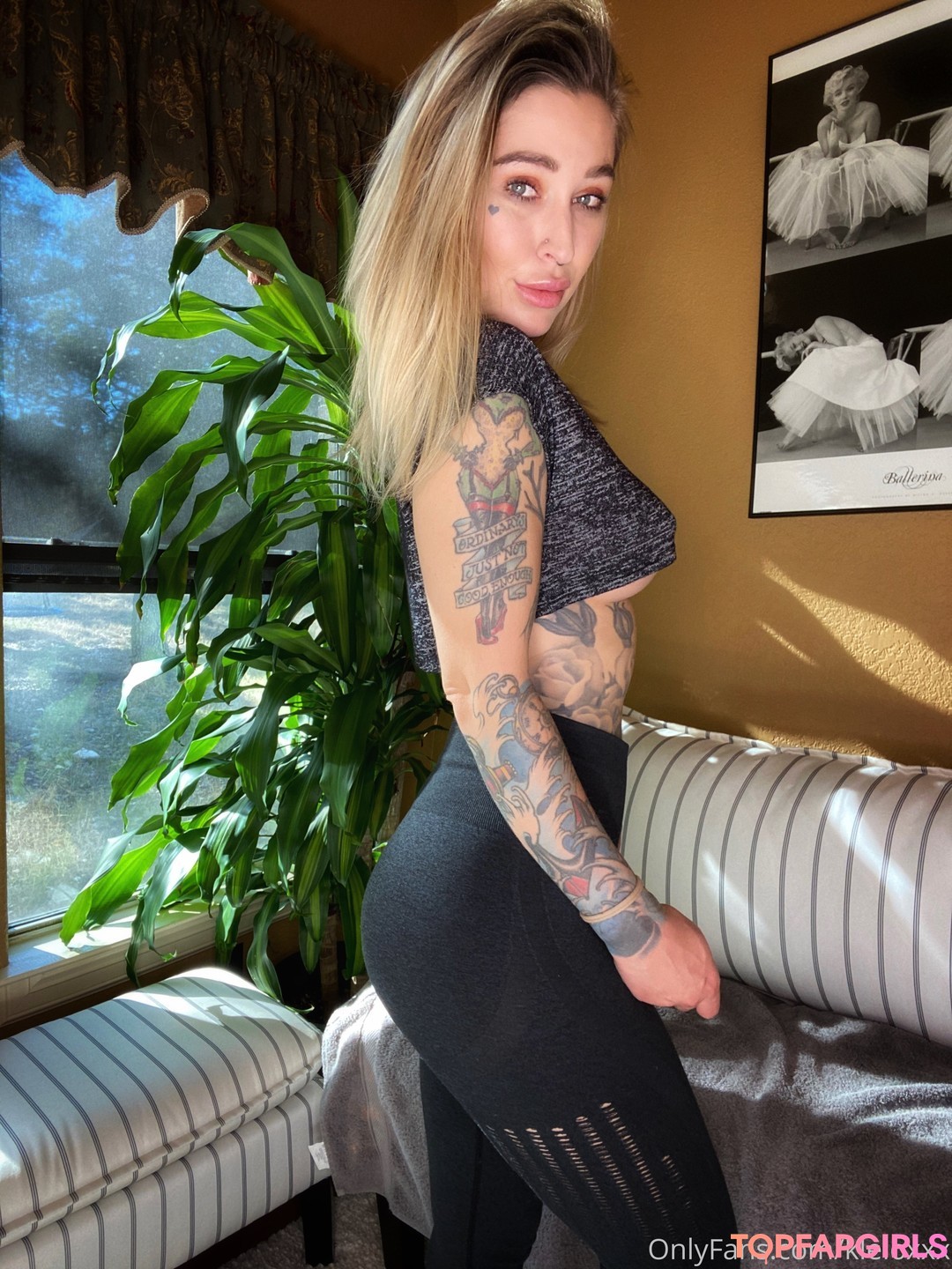 Foto di nudo di fuga di OnlyFans di Kleio Valentien #218
