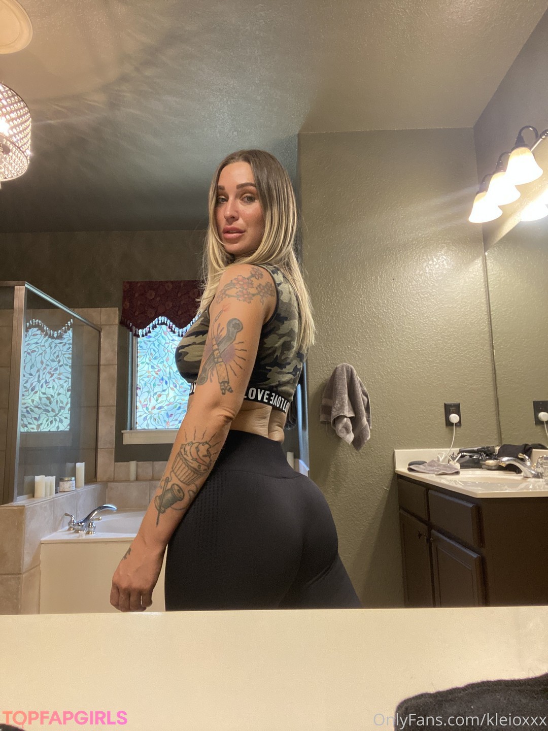 Foto di nudo di fuga di OnlyFans di Kleio Valentien #226