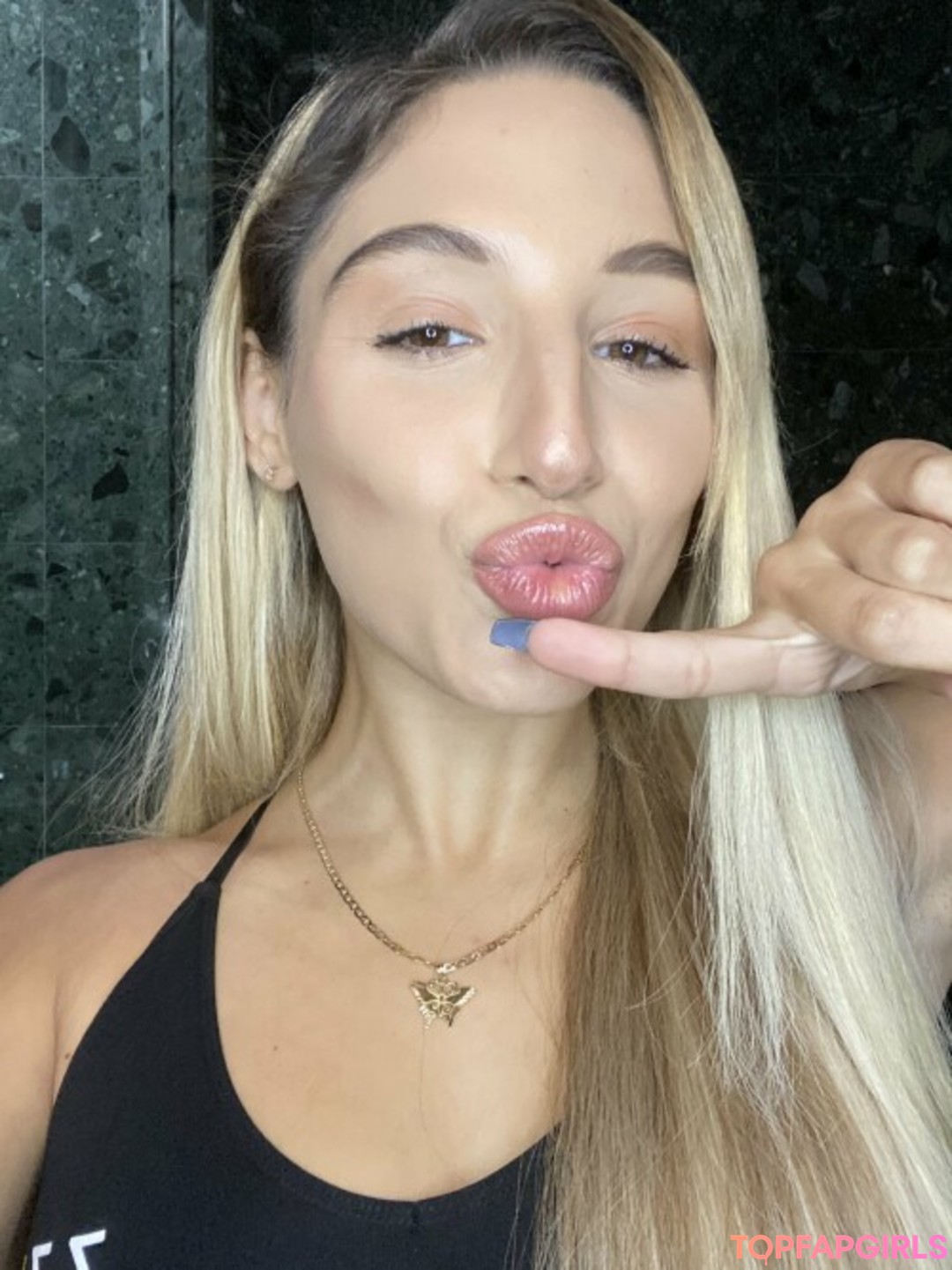 Foto di nudo di fuga di OnlyFans di Abella Danger #300