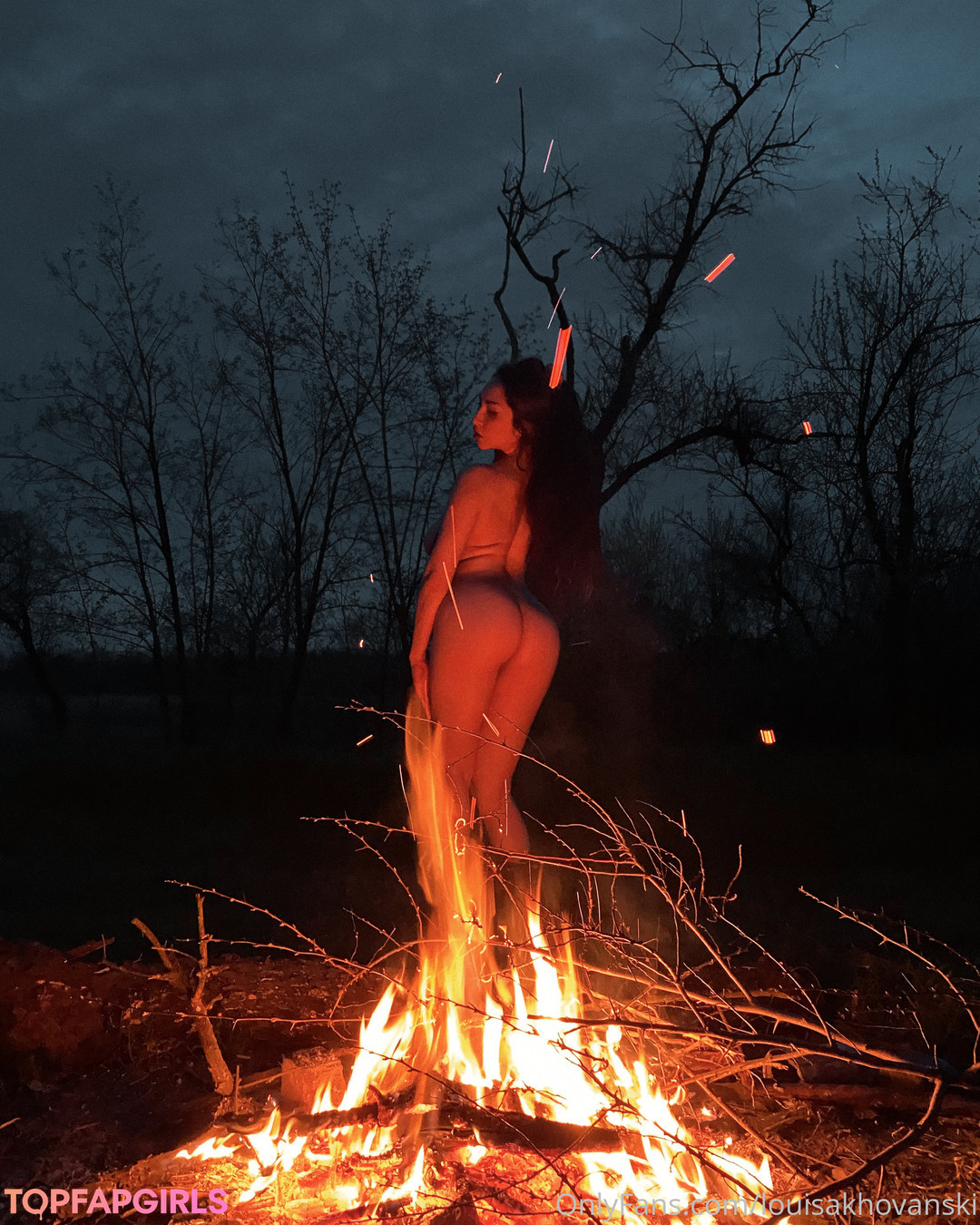 Foto di nudo di fuga di OnlyFans di Louisa Khovanski #131