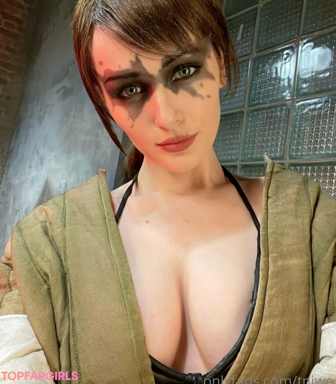 Foto di nudo di fuga di OnlyFans di Tniwe #2216