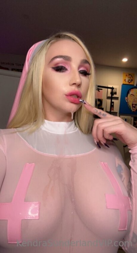 Kendra Sunderland