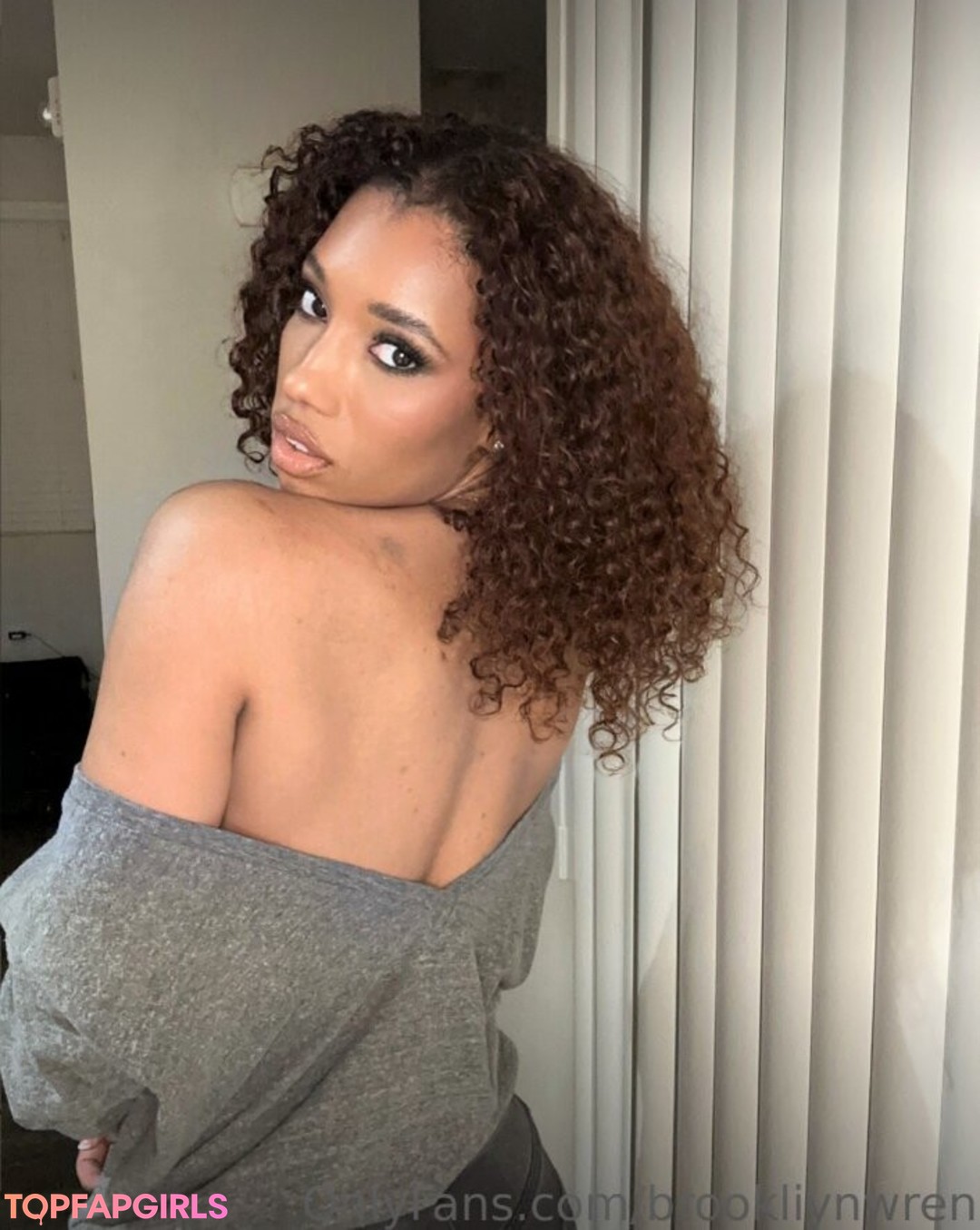 Foto di nudo di fuga di OnlyFans di Brookliyn Wren #464