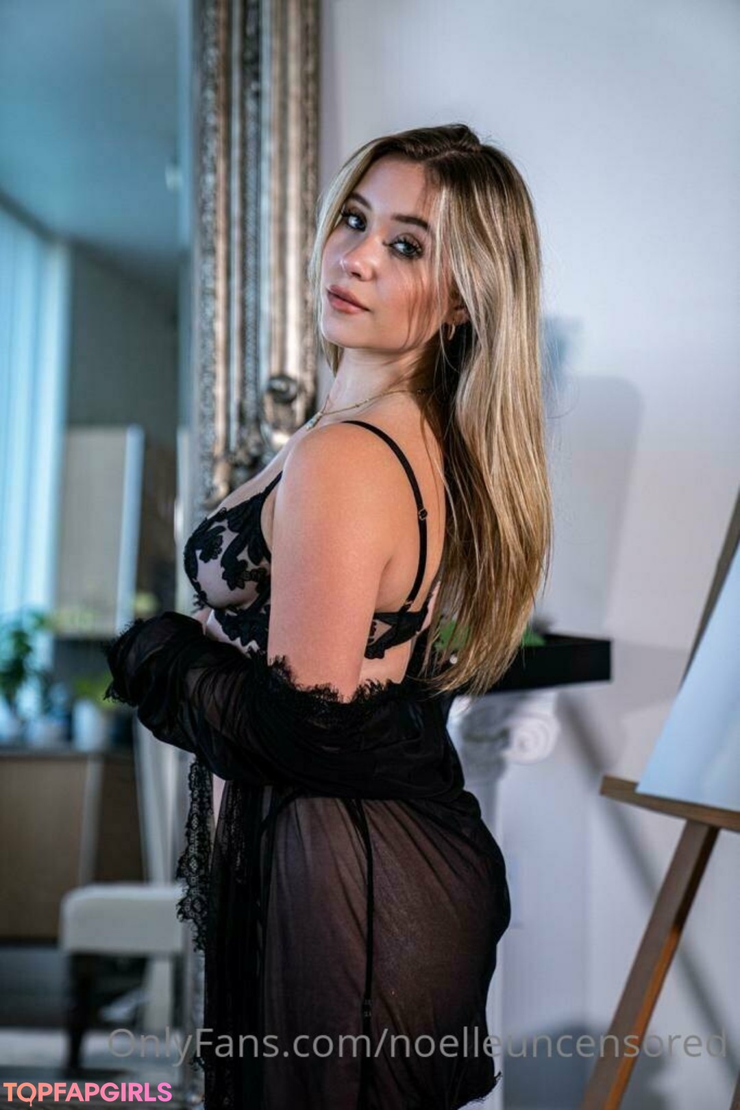 Foto di nudo di fuga di OnlyFans di Vanessa Violet #95