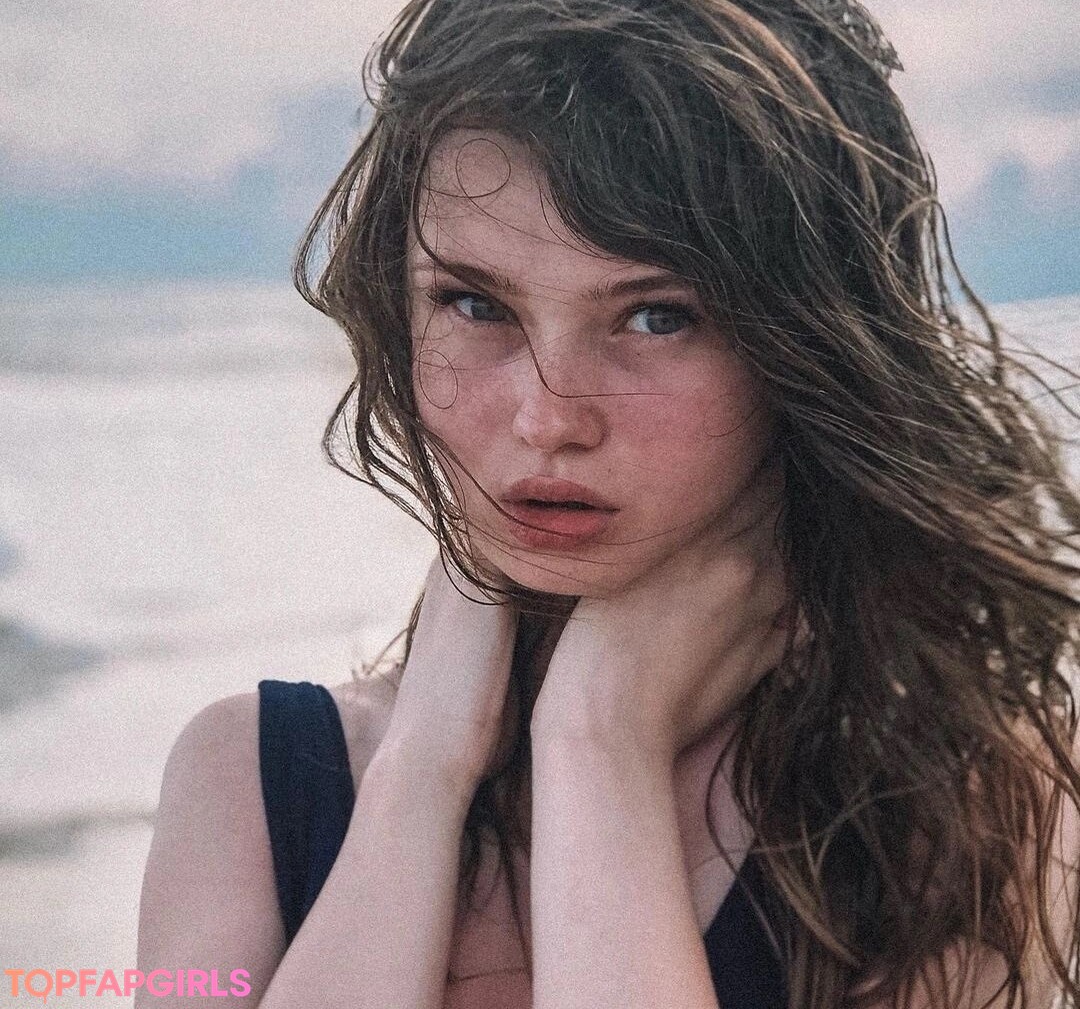 Foto di nudo di fuga di OnlyFans di Evaanna #243