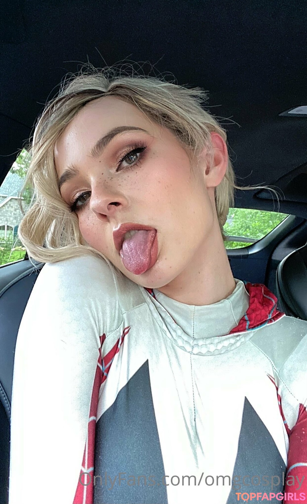 Foto di nudo di fuga di OnlyFans di Omgcosplay #216