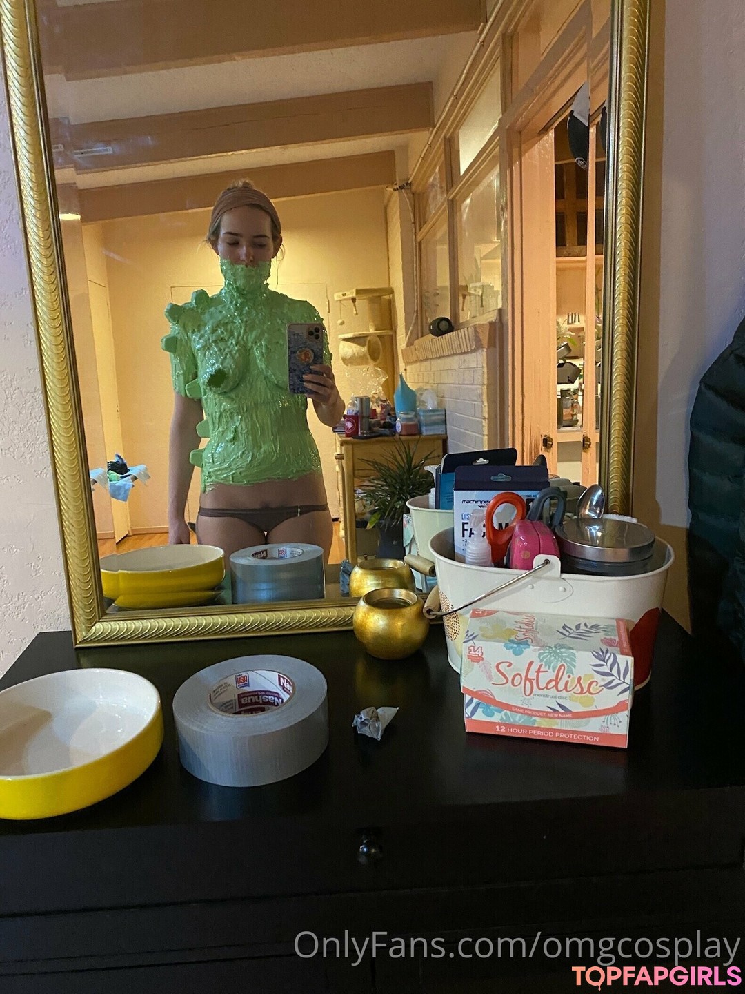 Foto di nudo di fuga di OnlyFans di Omgcosplay #351
