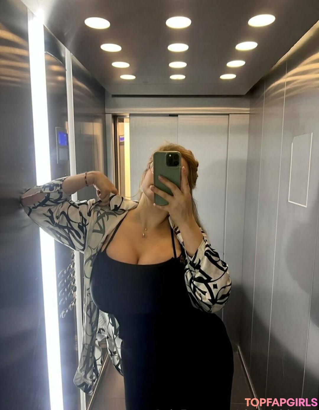 Foto di nudo di fuga di OnlyFans di Cheryl Blossom #1212