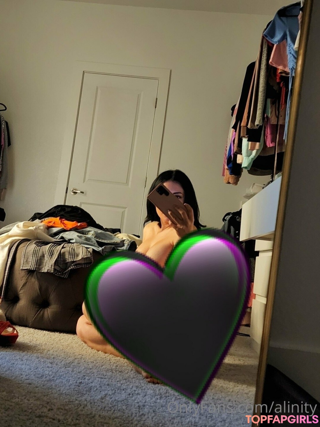Foto di nudo di fuga di OnlyFans di Alinity #238