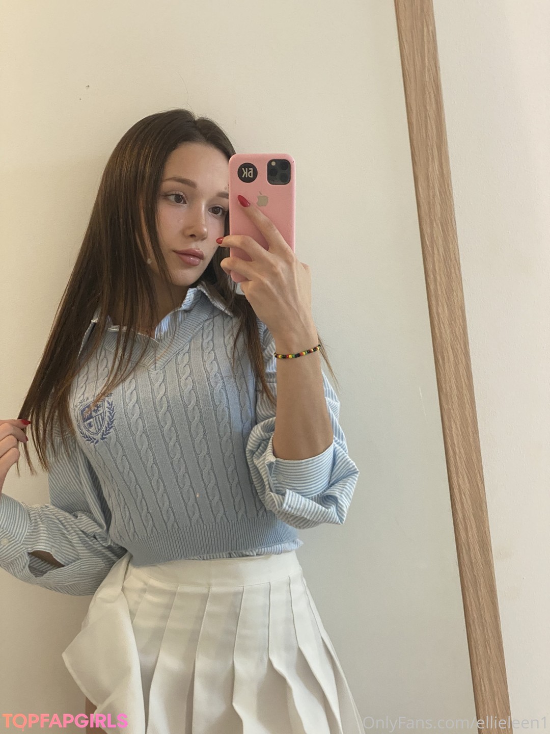 Foto di nudo di fuga di OnlyFans di Ellieleen #855