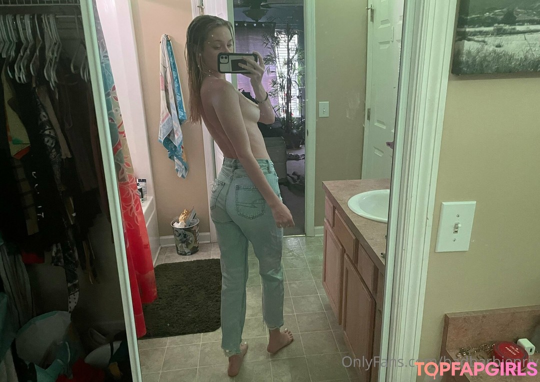 Foto di nudo di fuga di OnlyFans di Brooklynn #68