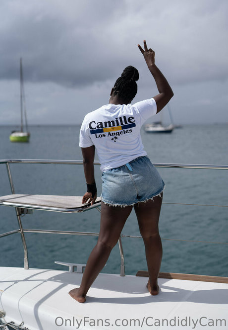 Foto di nudo di fuga di OnlyFans di Camille W