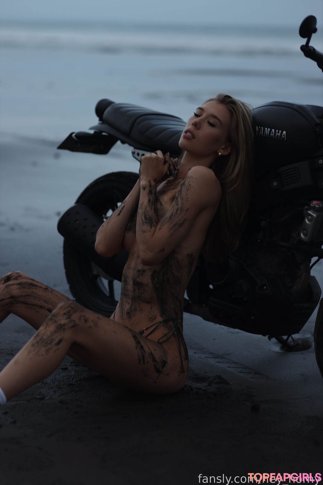 Foto di nudo di fuga di OnlyFans di Mira #139