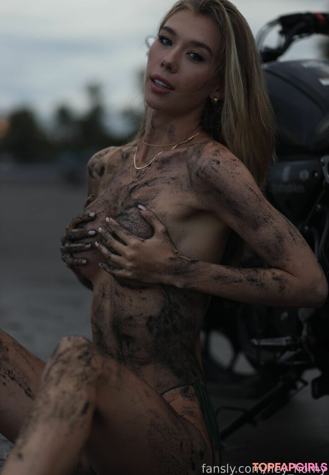 Foto di nudo di fuga di OnlyFans di Mira #410