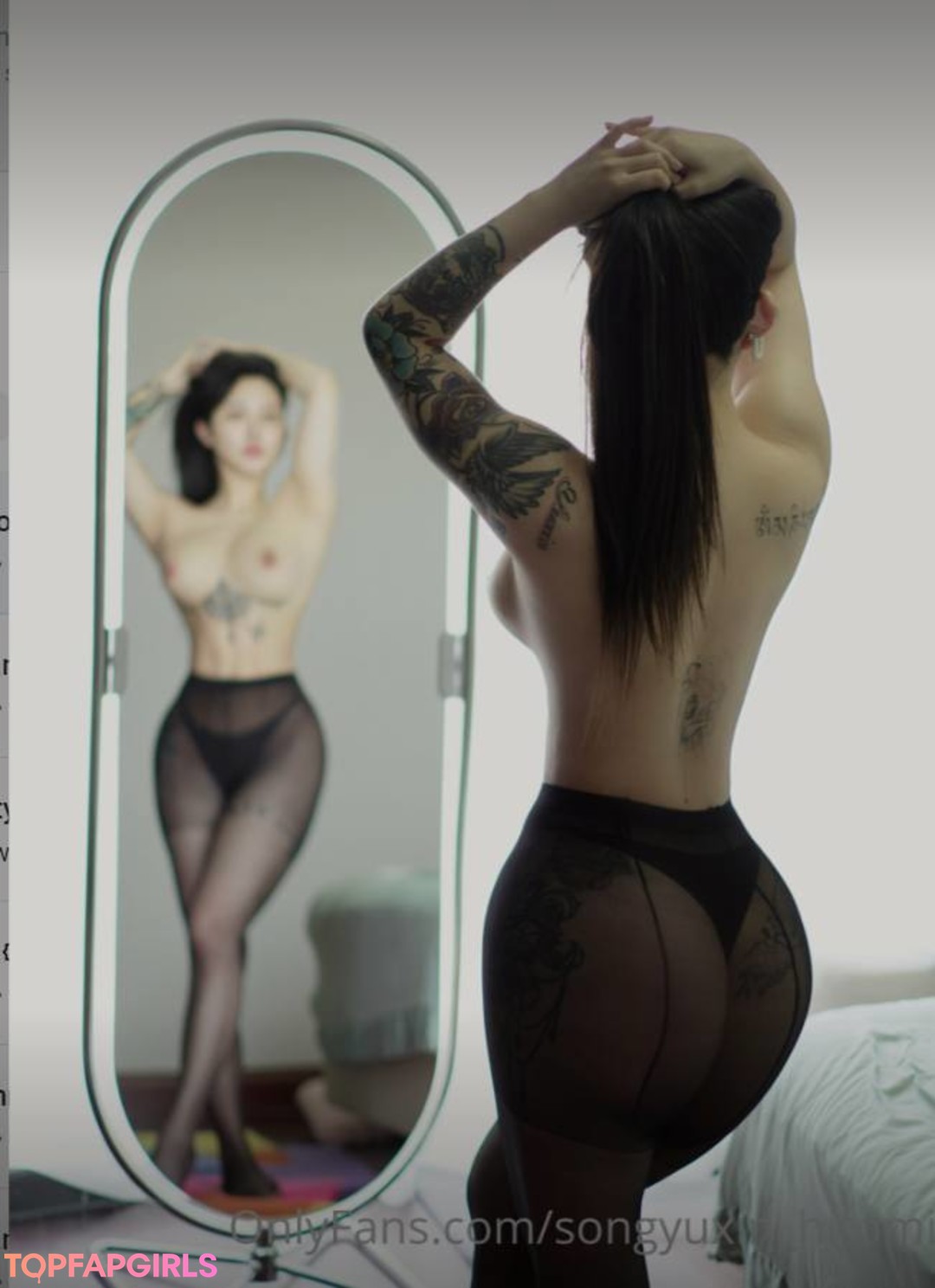 Foto di nudo di fuga di OnlyFans di Hitomi Songyuxin #51