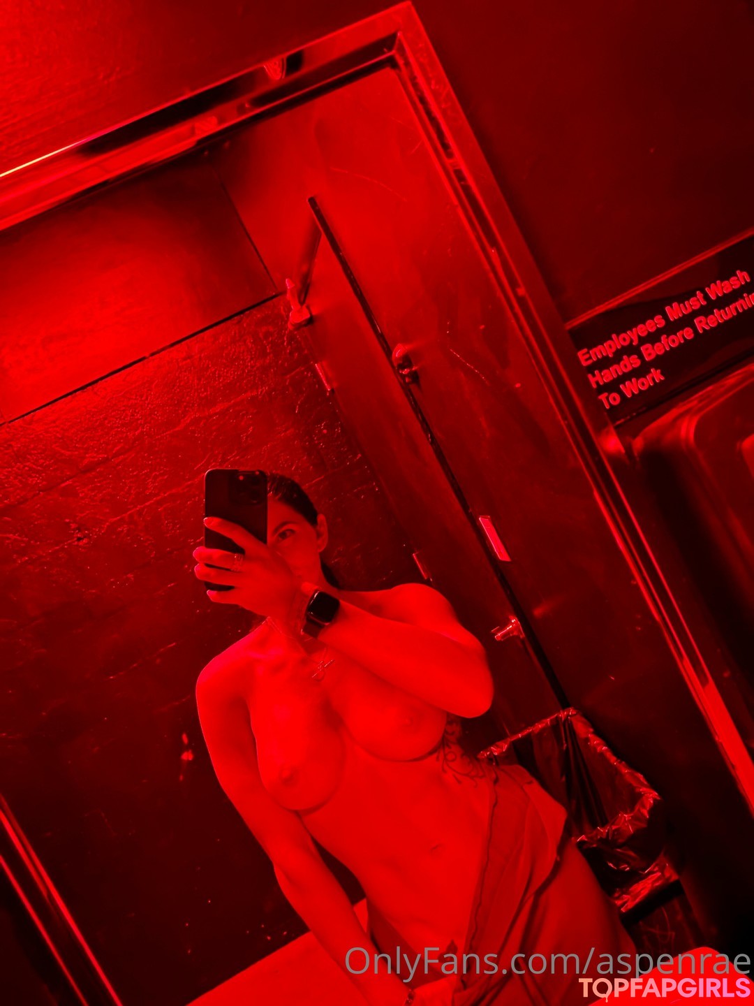 Foto di nudo di fuga di OnlyFans di Aspen Rae #475