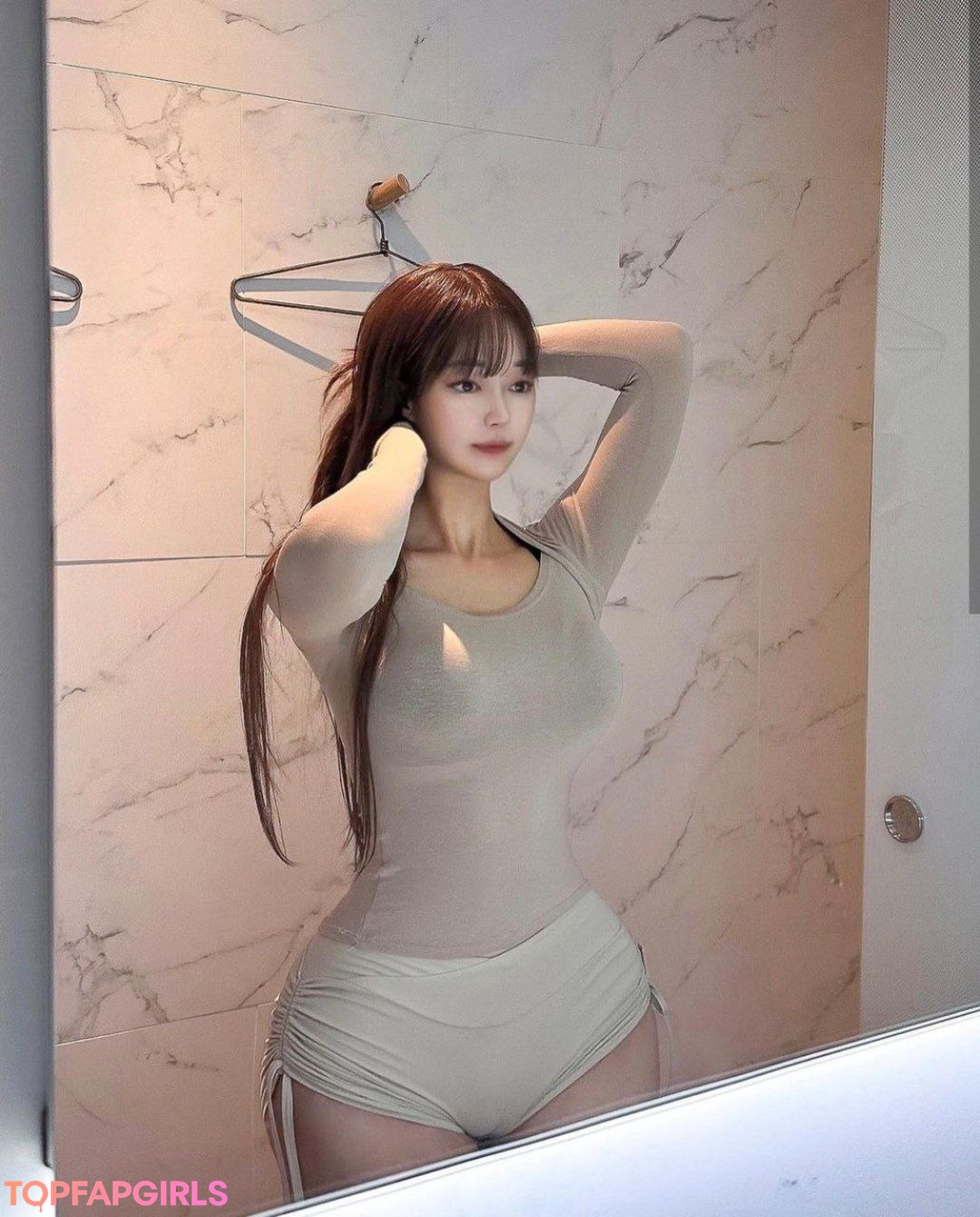 Foto di nudo di fuga di OnlyFans di Yuyuhwa #23