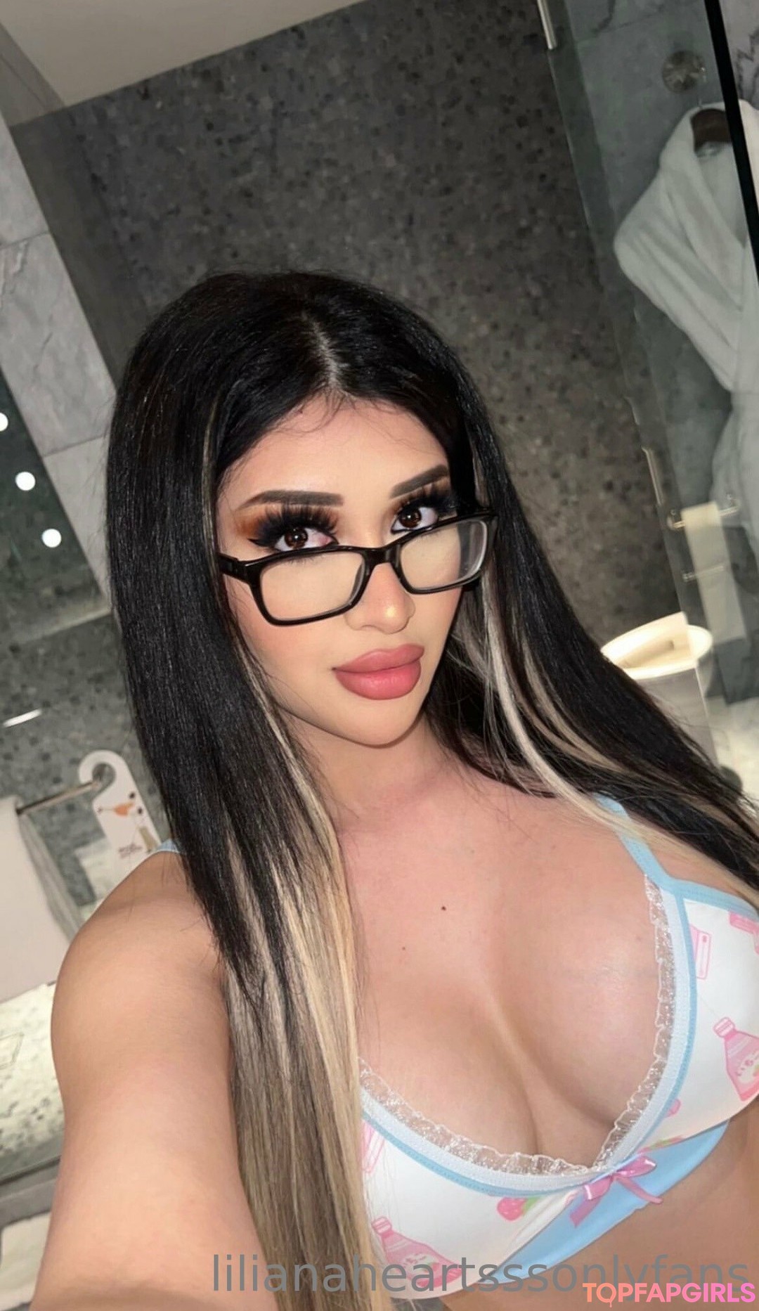 Foto di nudo di fuga di OnlyFans di Lilianaheartsss #832