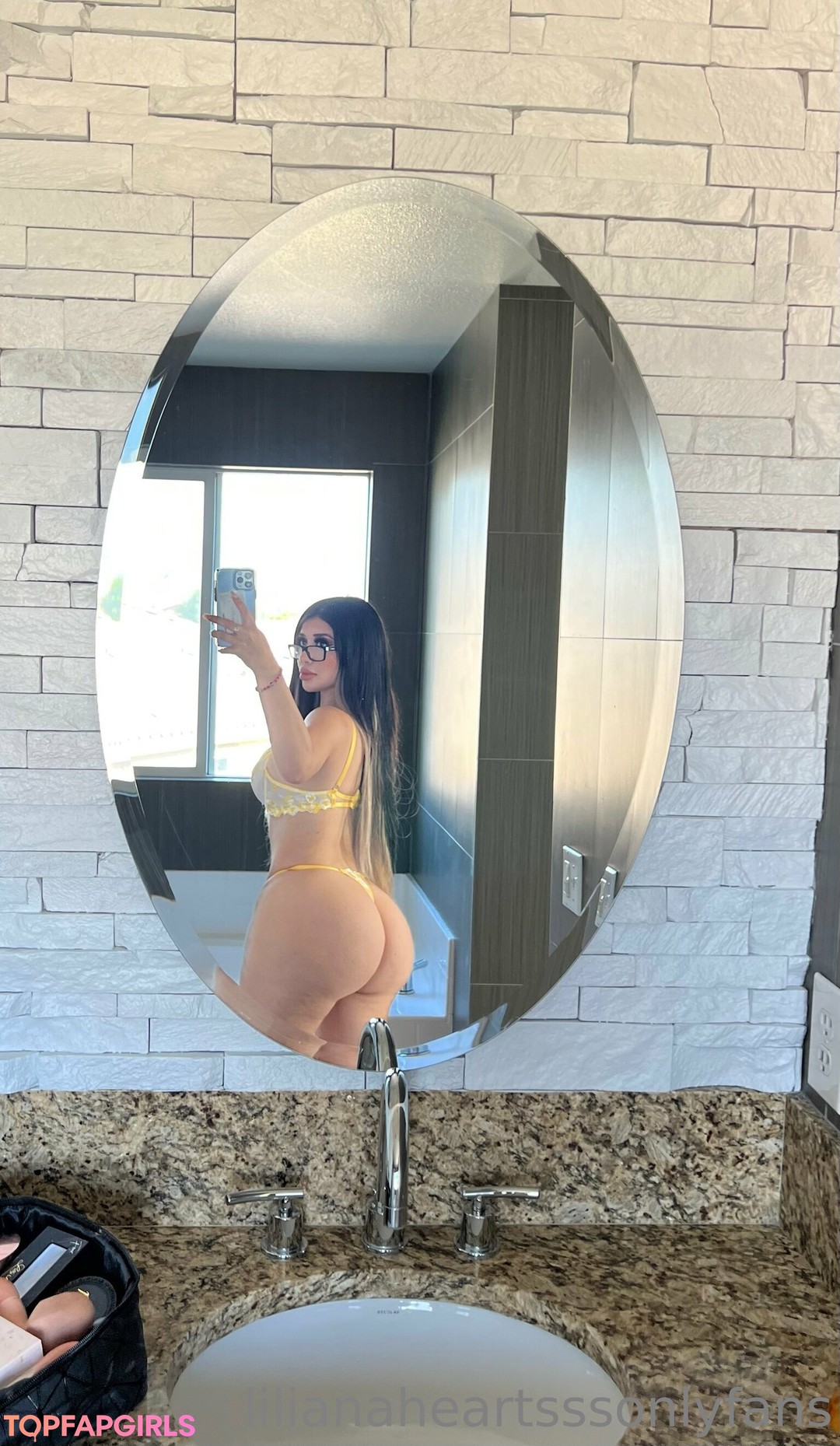 Foto di nudo di fuga di OnlyFans di Lilianaheartsss #401