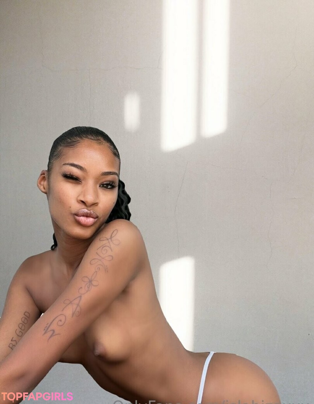 Foto di nudo di fuga di OnlyFans di Isla Biza #895
