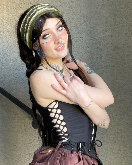 Foto di nudo di fuga di OnlyFans di Anie Joy