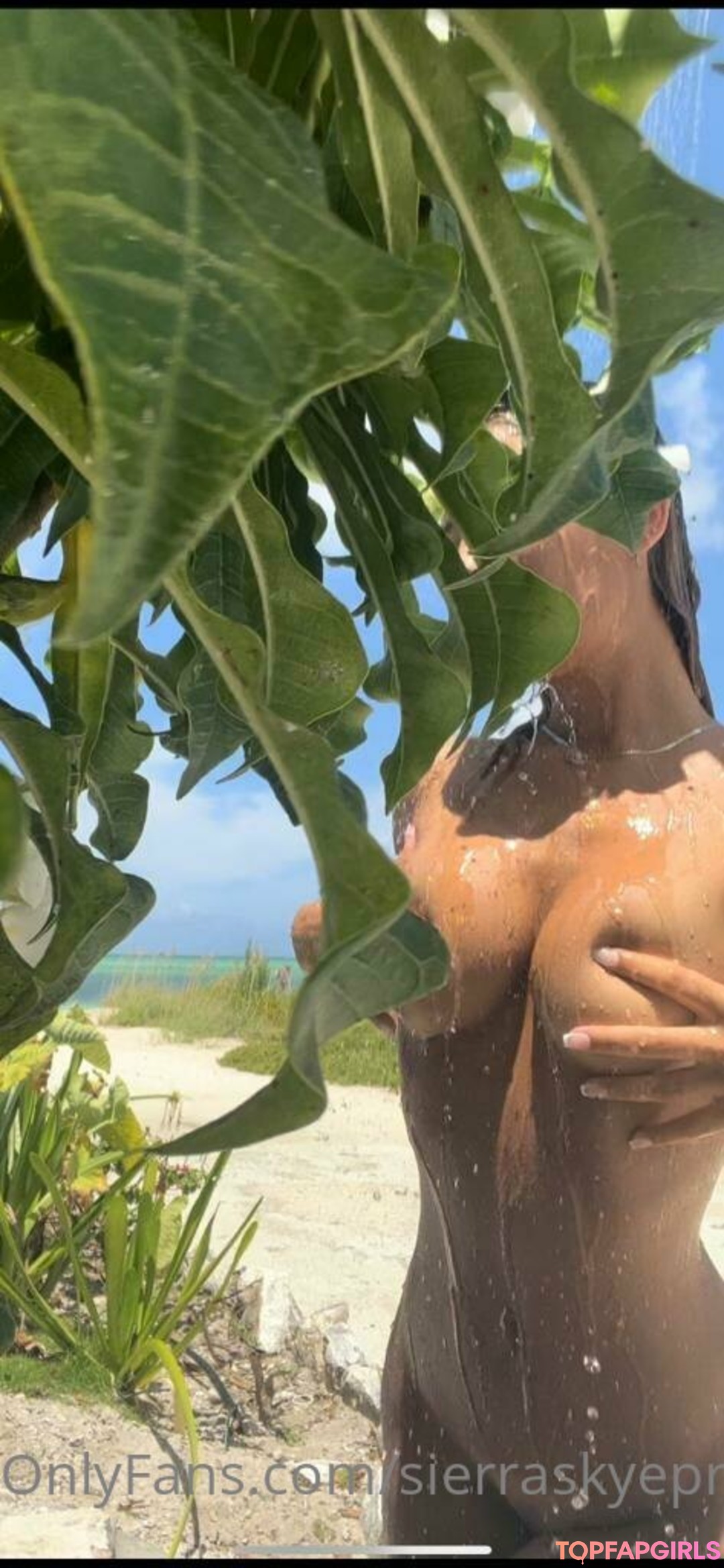 Foto di nudo di fuga di OnlyFans di Sierra Skye #46