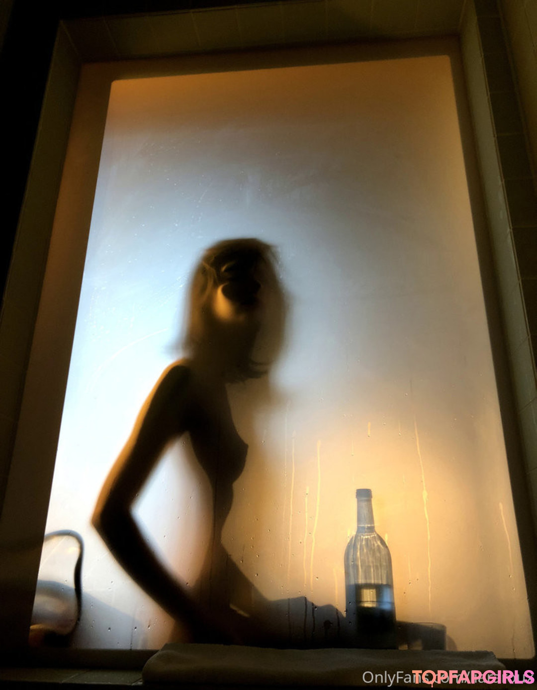 Foto di nudo di fuga di OnlyFans di Liara Roux #197