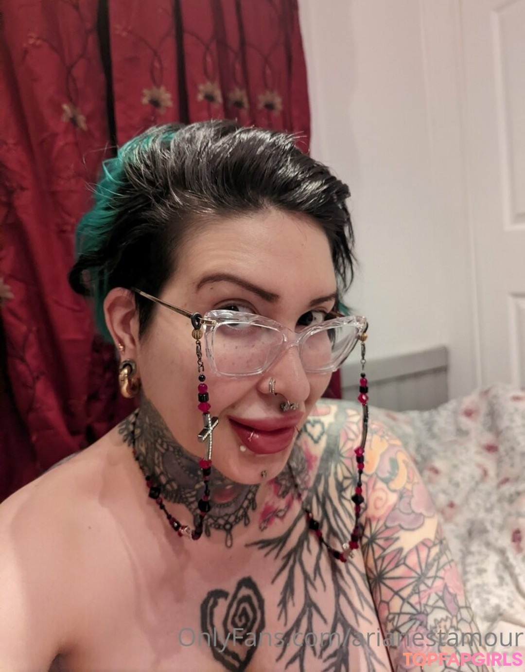 Foto di nudo di fuga di OnlyFans di Ariane Saint Amour #2224