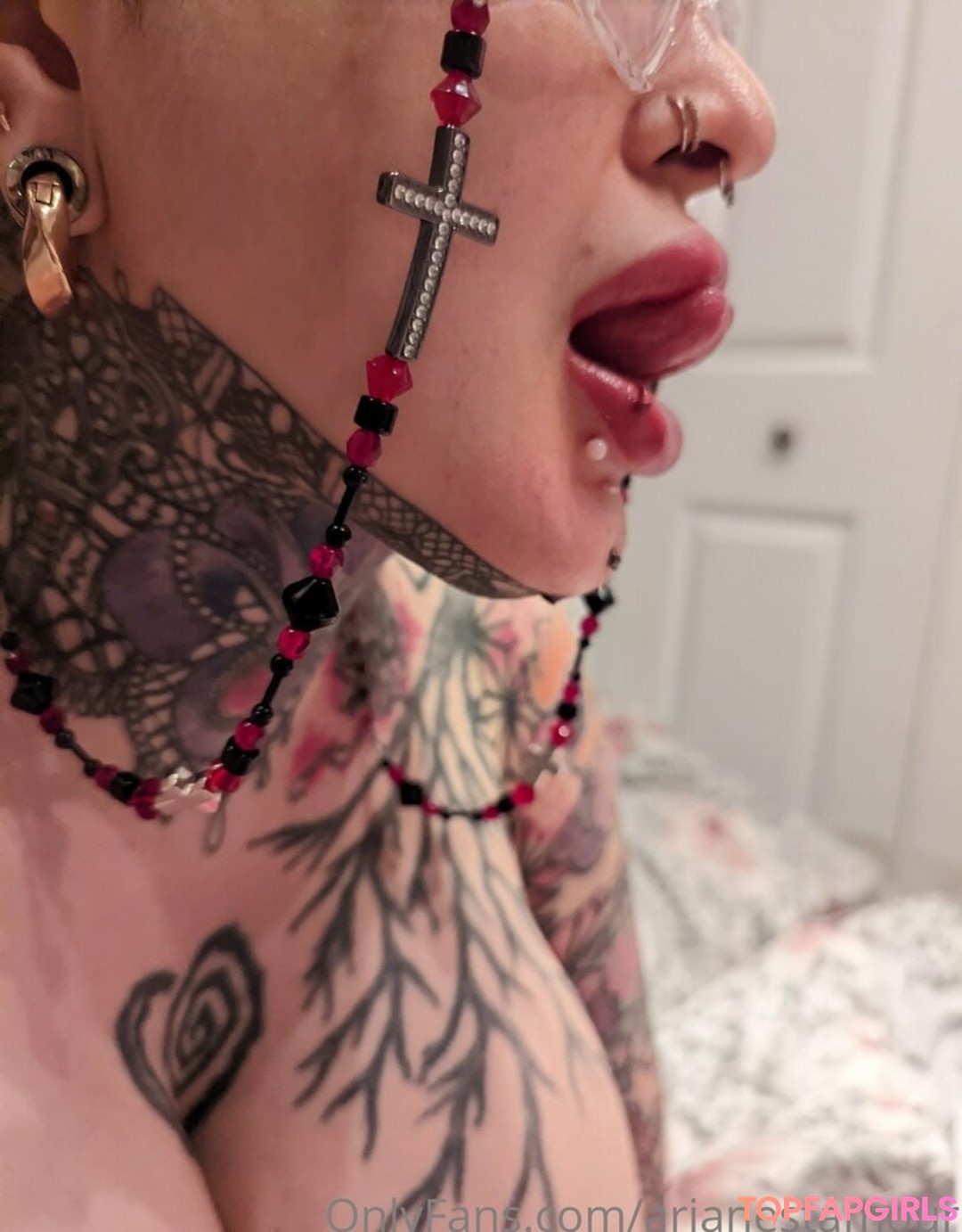 Foto di nudo di fuga di OnlyFans di Ariane Saint Amour #2226