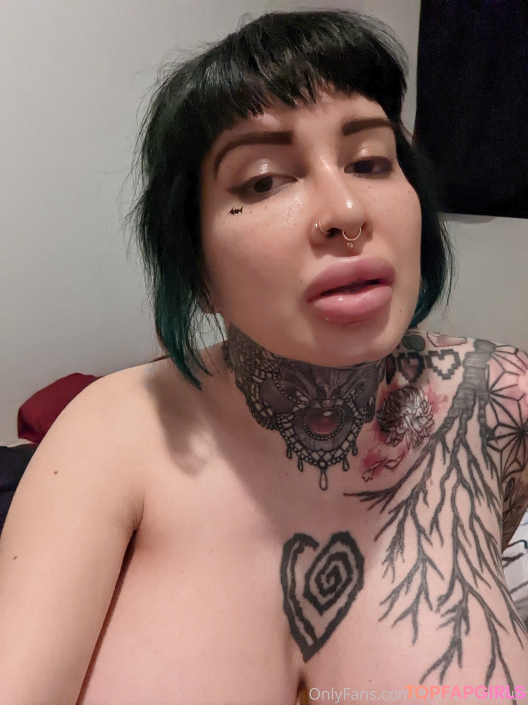 Foto di nudo di fuga di OnlyFans di Ariane Saint Amour #781