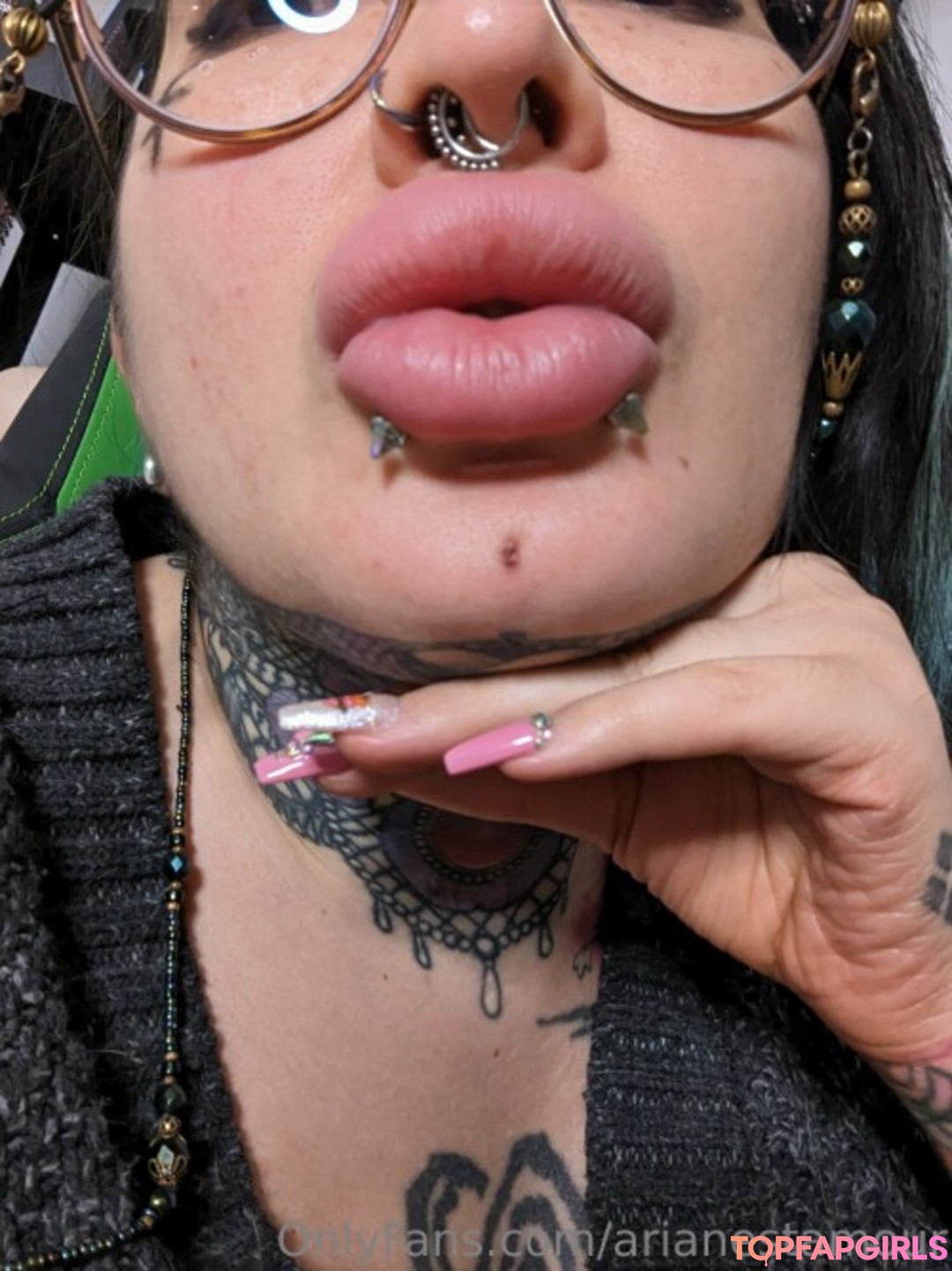 Foto di nudo di fuga di OnlyFans di Ariane Saint Amour #864