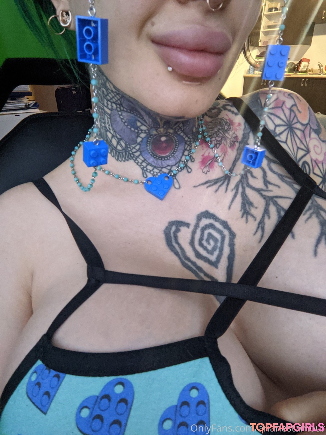 Foto di nudo di fuga di OnlyFans di Ariane Saint Amour #482