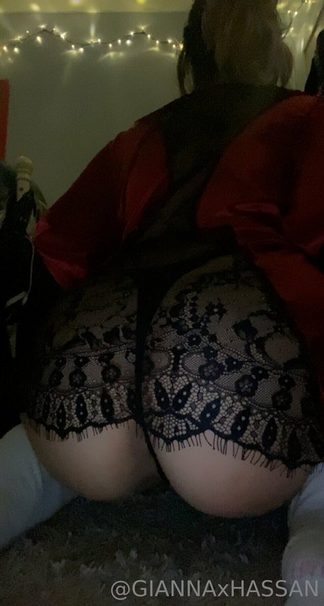 Foto di nudo di fuga di OnlyFans di Gianna Hassan