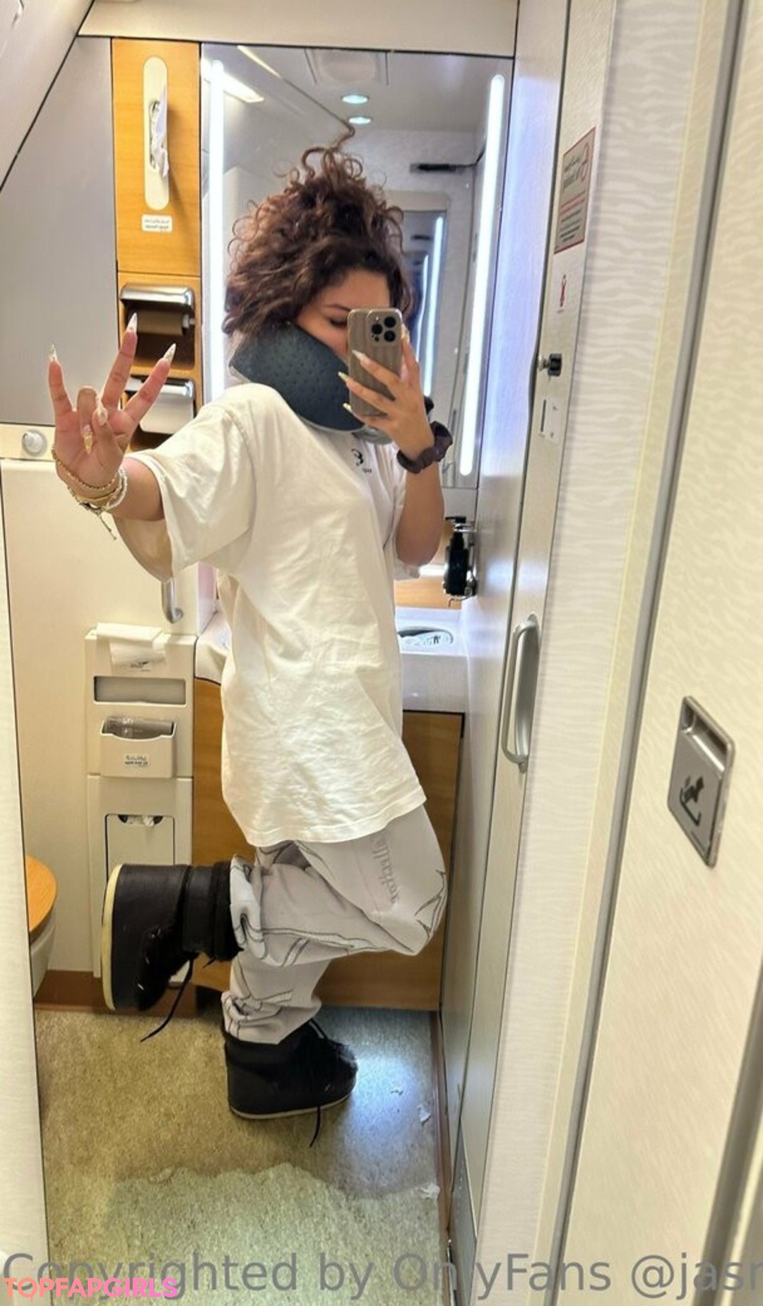 Foto di nudo di fuga di OnlyFans di Jasminx #1027