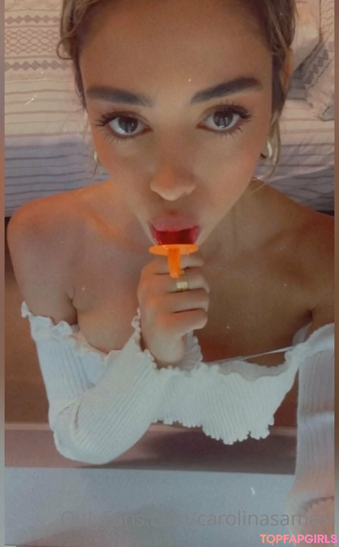 Foto di nudo di fuga di OnlyFans di Carolina Samani #358