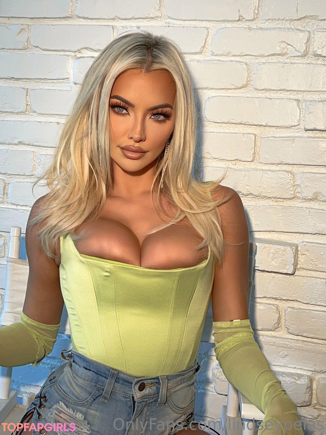 Foto di nudo di fuga di OnlyFans di Lindsey Pelas #406