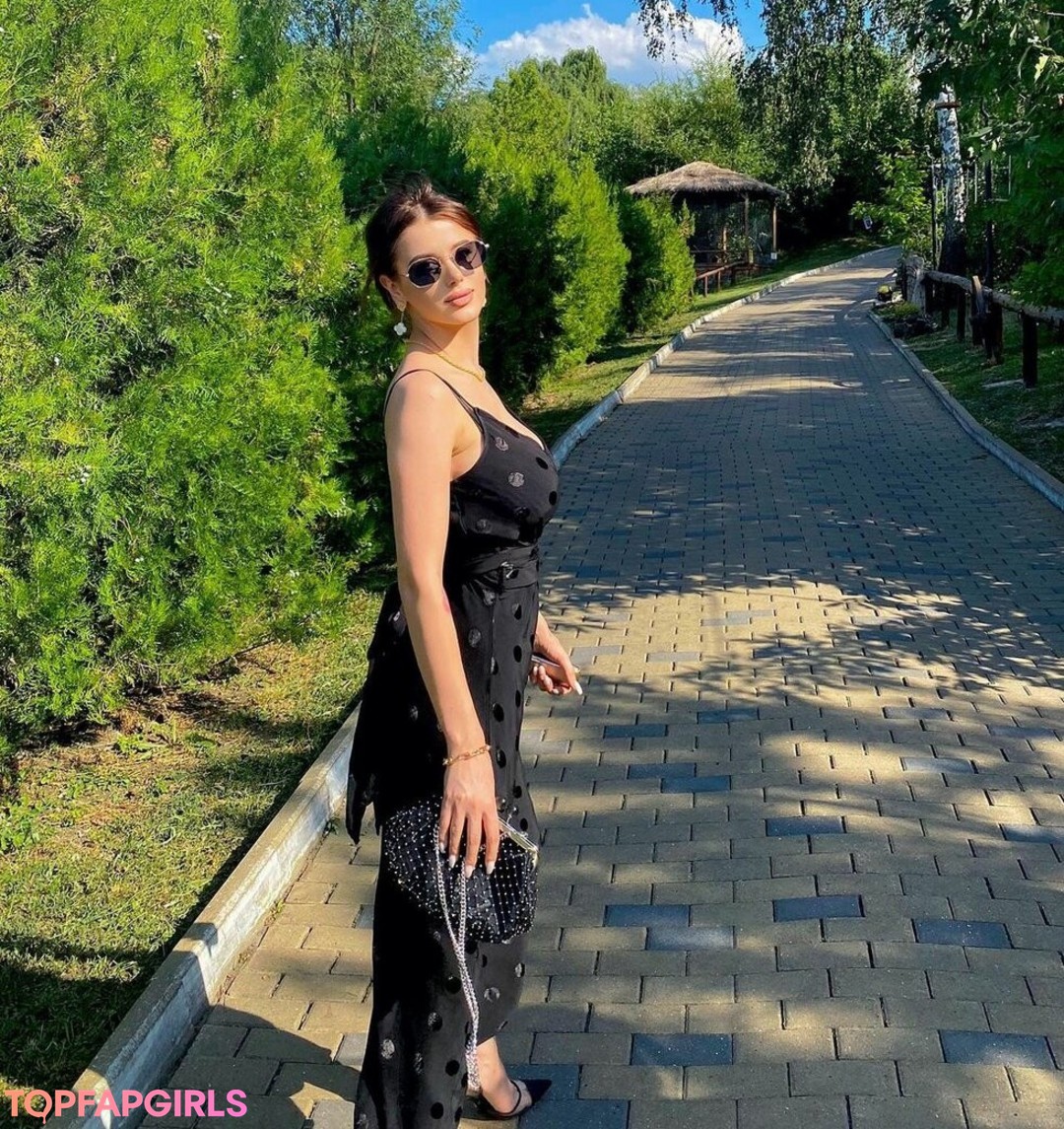 Foto di nudo di fuga di OnlyFans di Murka #385