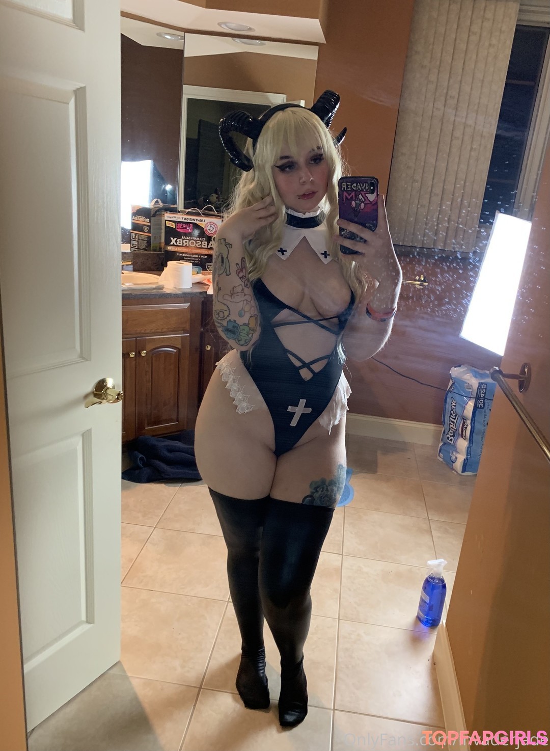 Foto di nudo di fuga di OnlyFans di Invader Jade #99