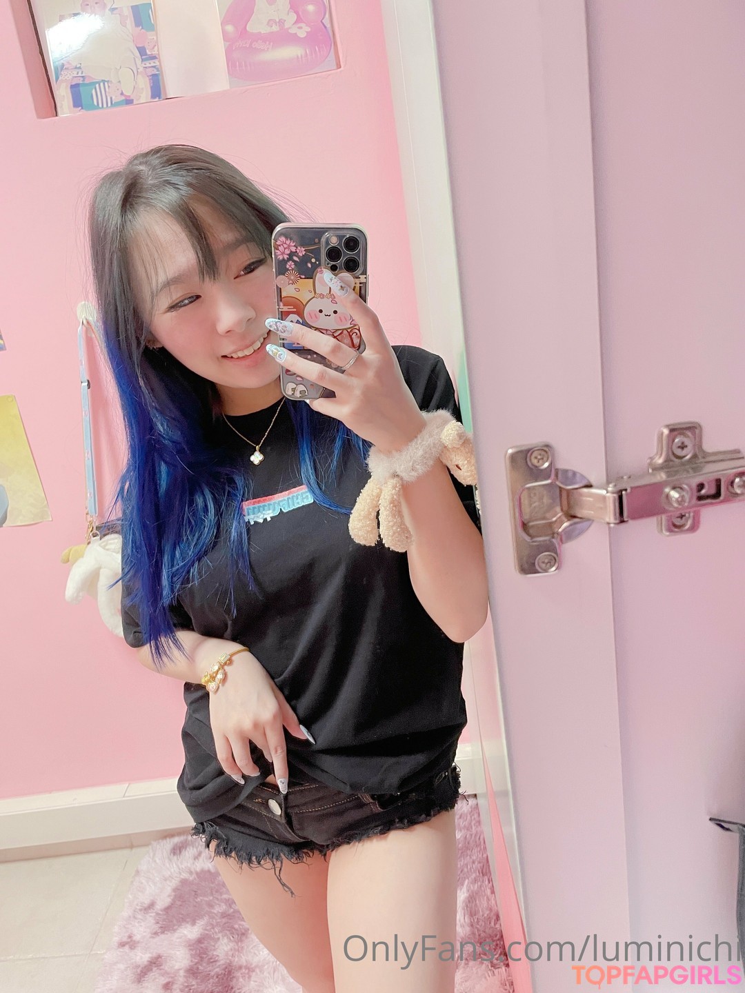 Foto di nudo di fuga di OnlyFans di Luminichi #129