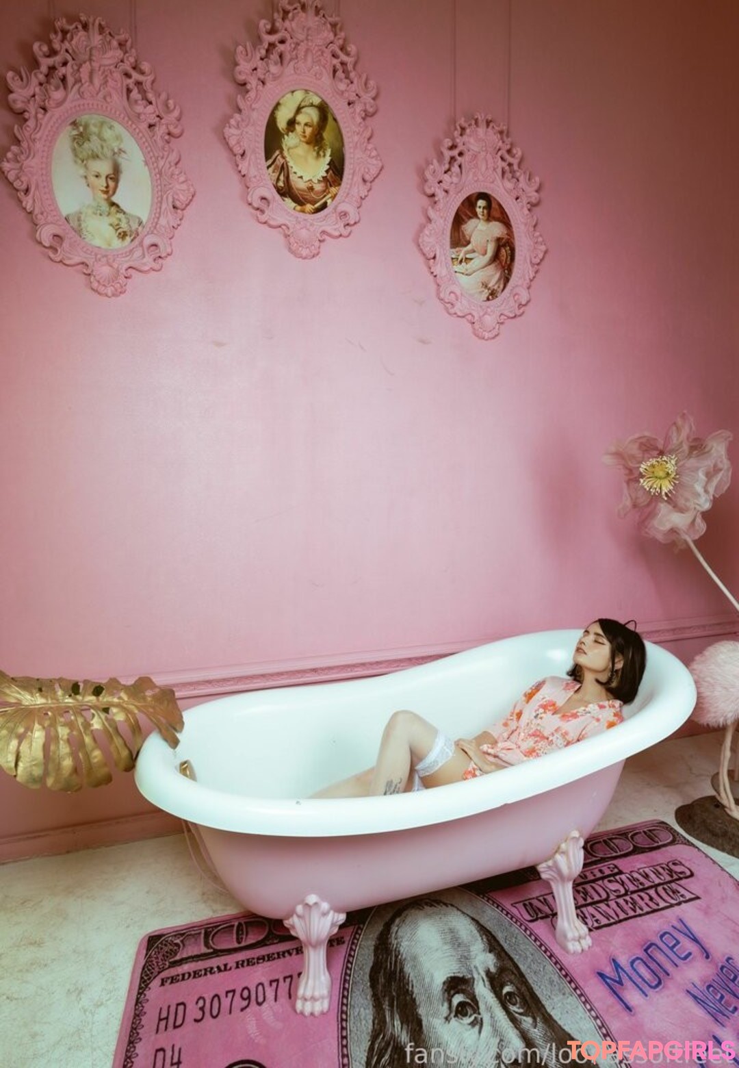 Foto di nudo di fuga di OnlyFans di Loona #1222