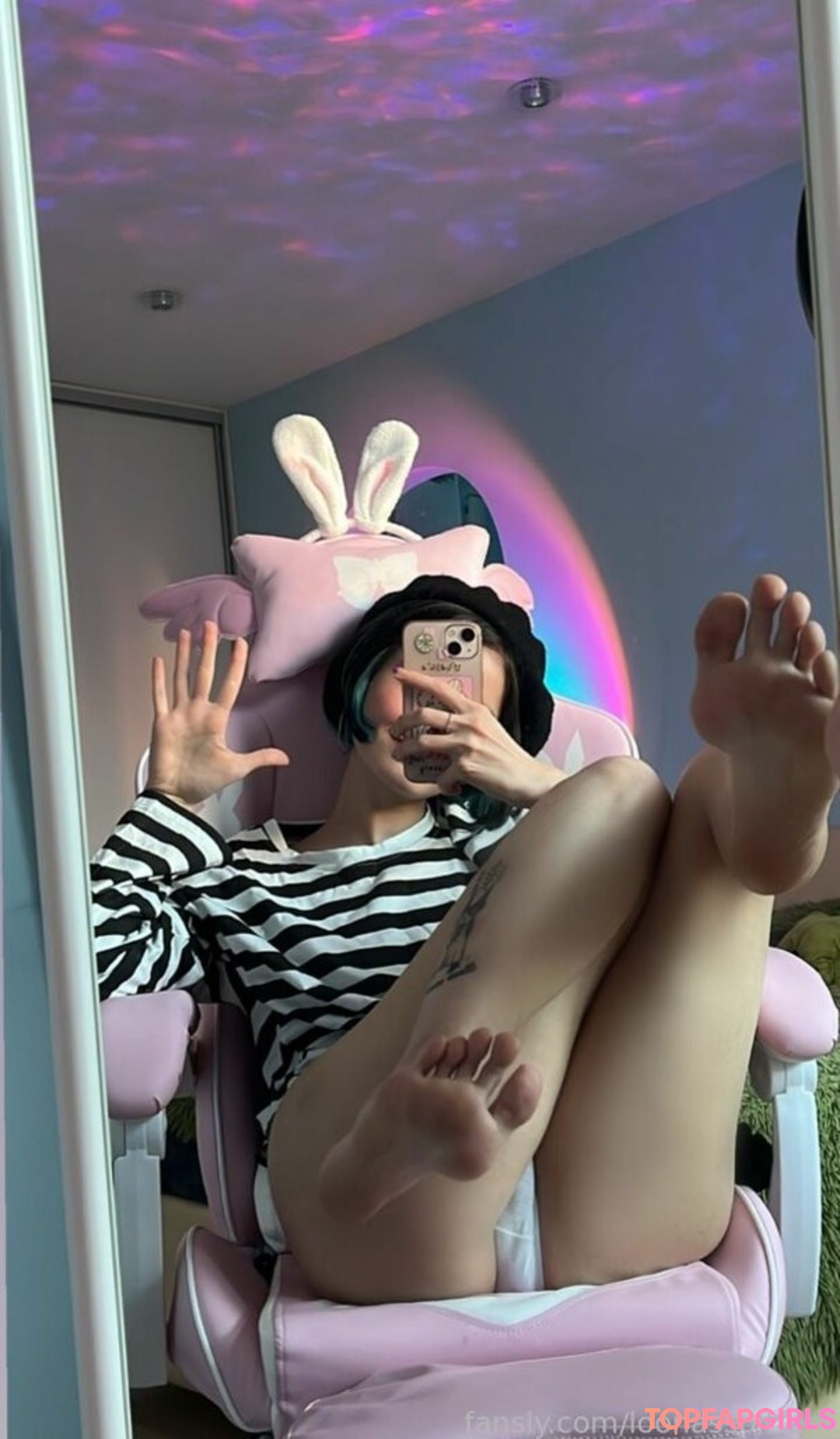 Foto di nudo di fuga di OnlyFans di Loona #1246
